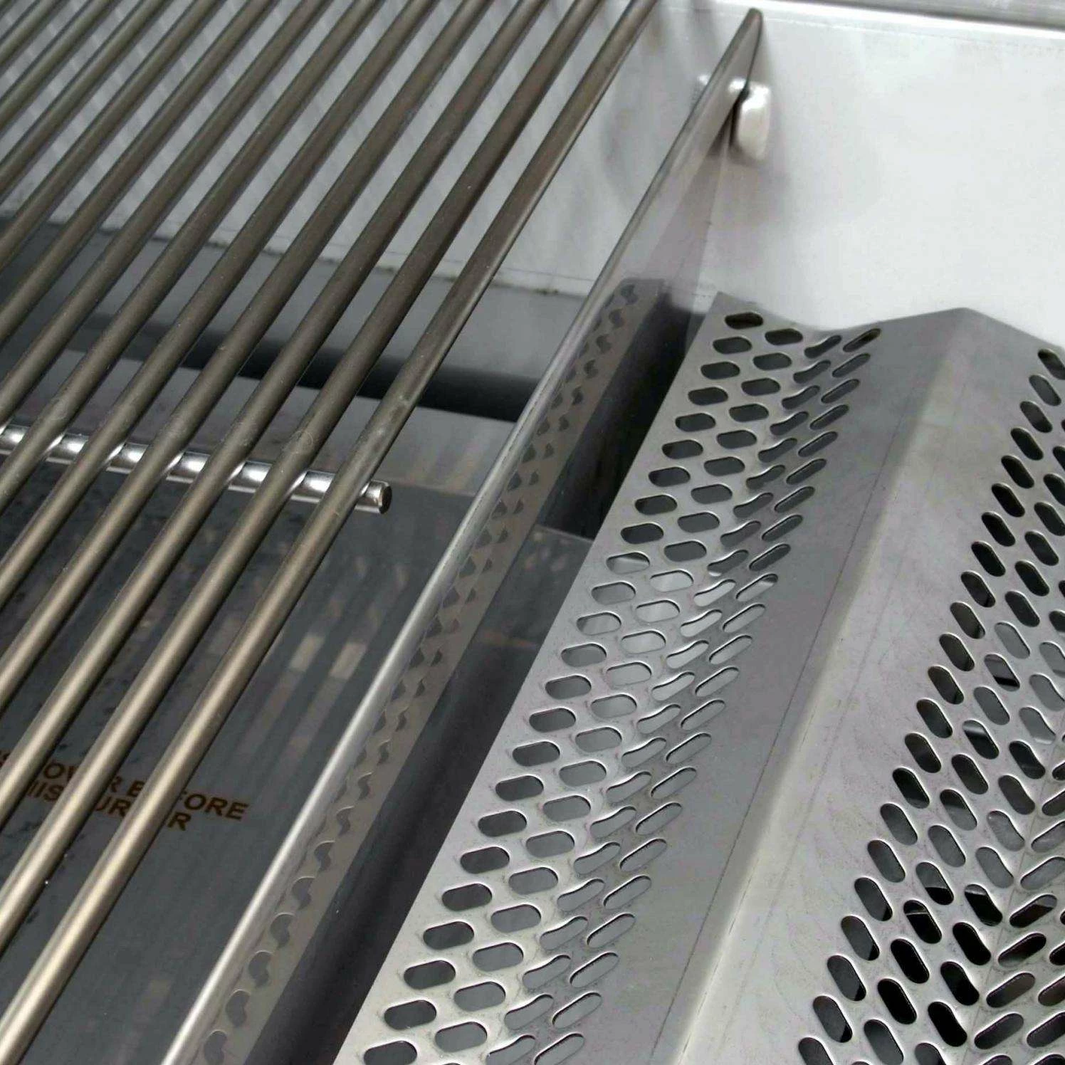 Fire Magic Echelon Diamond E660i 30-Inch Built-In Natural Gas Grill With One Infrared Burner And Analog Thermometer – E660i-8LAN 8 Fire Magic Echelon Diamond E660i 30-Inch Built-In Natural Gas Grill With One Infrared Burner And Analog Thermometer – E660i-8LAN - Image 6