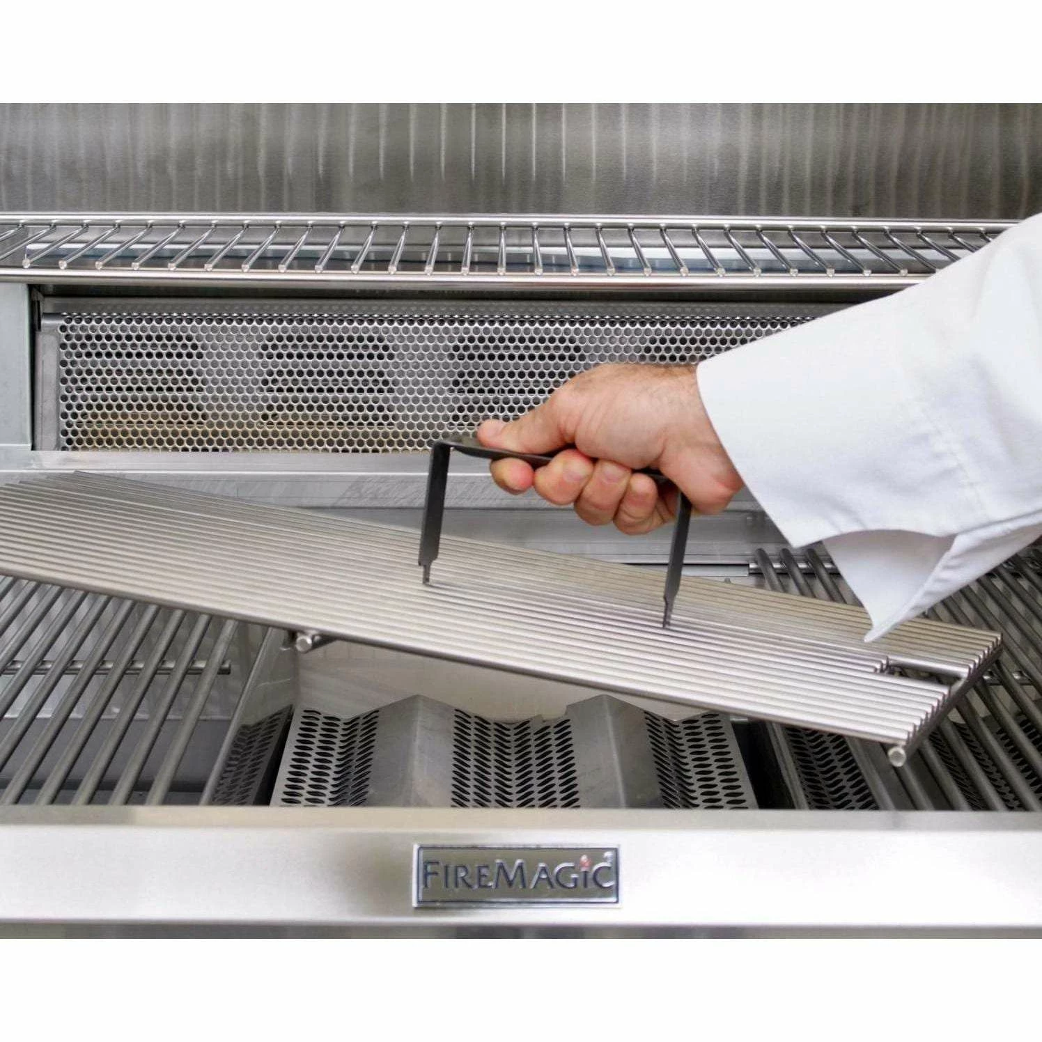 Fire Magic Echelon Diamond E1060i 48-Inch Natural Gas Built-In Grill With One Infrared Burner – E1060I-8L1N 17 Fire Magic Echelon Diamond E1060i 48-Inch Natural Gas Built-In Grill With One Infrared Burner – E1060I-8L1N - Image 15